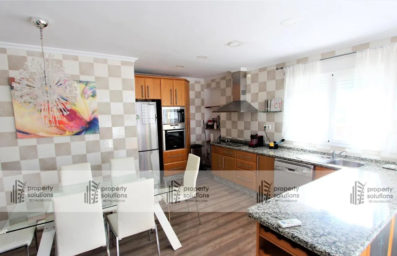 베날마데나코스타 Atico Deluxe - Gran Terraza Con Vistas Panoramicas - Piscina - Parking Gratis 아파트 0*,  스페인